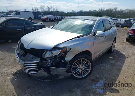 2018 Lincoln Mkt Reserve из США, поврежденный, VIN 2LMHJ5AT6JBL00857